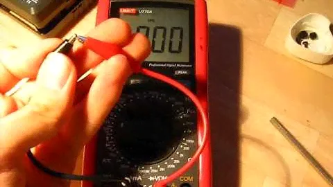 UT70A odd behaviour on hfe range
