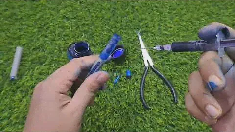 How to refill uniball eye pen | fill ink in uniball eye | refill uniball pen