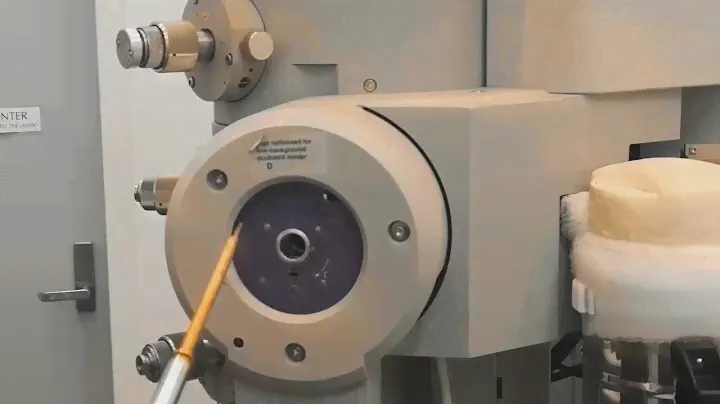 TEM: CM200 & Tecnai G2 20 – Inserting and removing the single tilt holder
